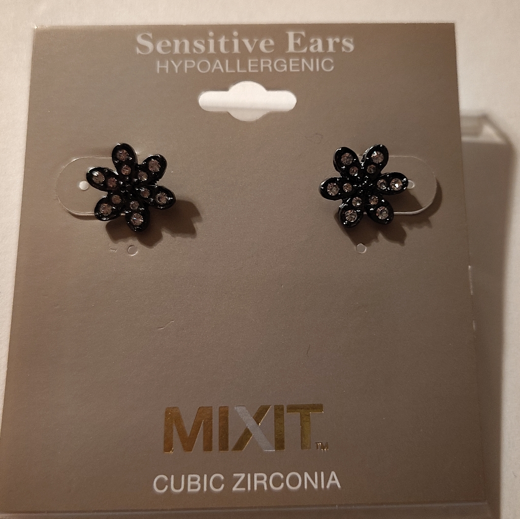 Mixit Black Flower Cubic Zirconia Stud Earrings For Sensitive Ears 12$